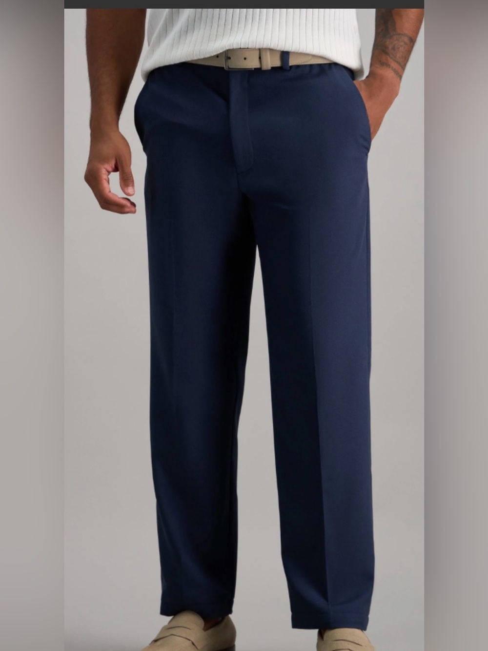 Men’s Haggar Cool Right Performance Flex navy blue pants size 32 x 32